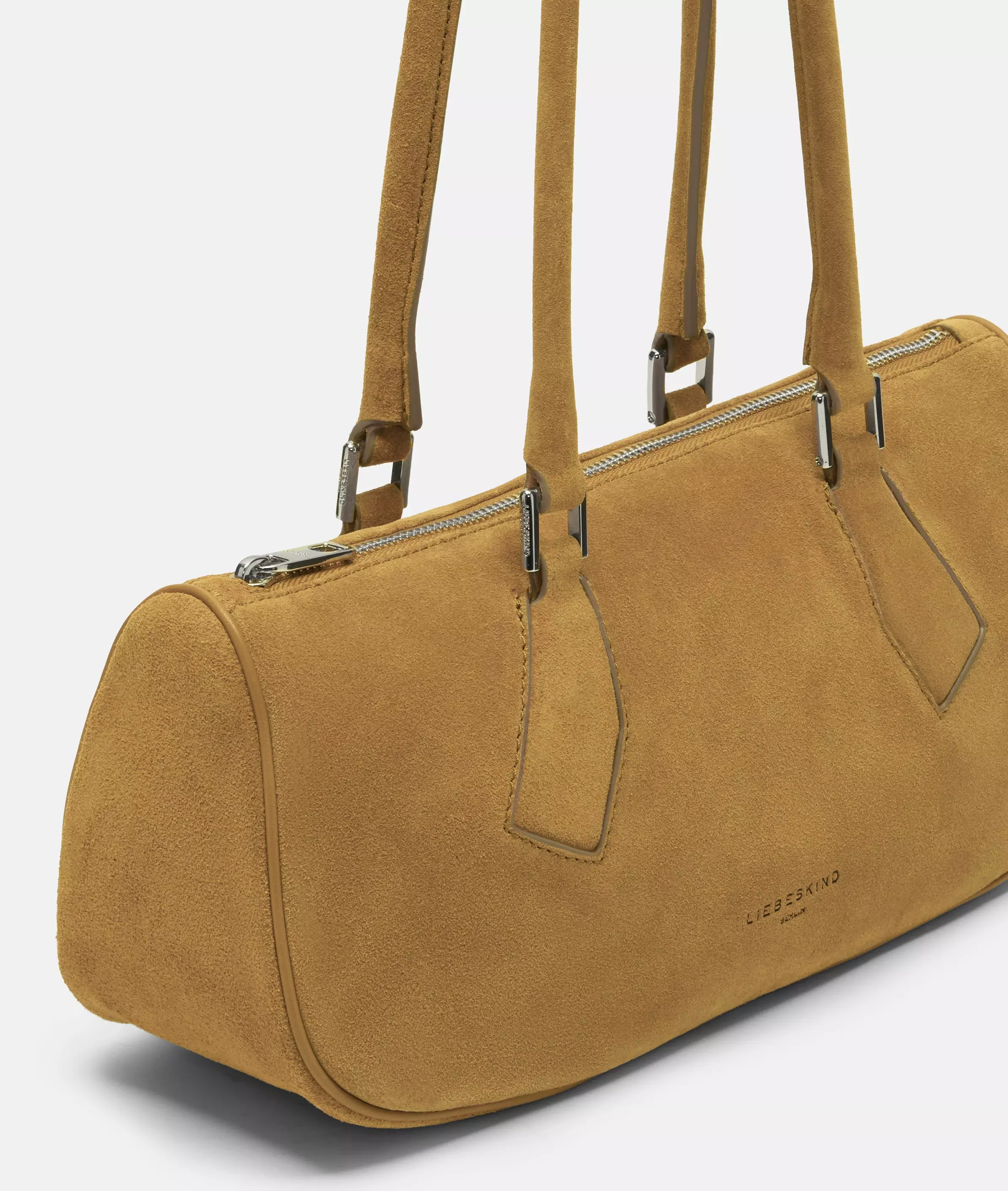 Cecile Satchel M Spacious shoulder bag made from soft leather