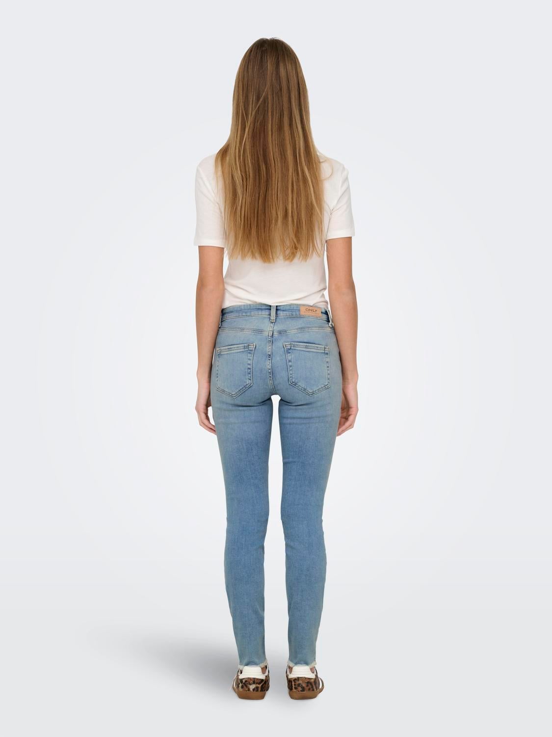 ONLBLUSH Mittlere Taille Skinny Fit Jeans Light Medium Blue Denim