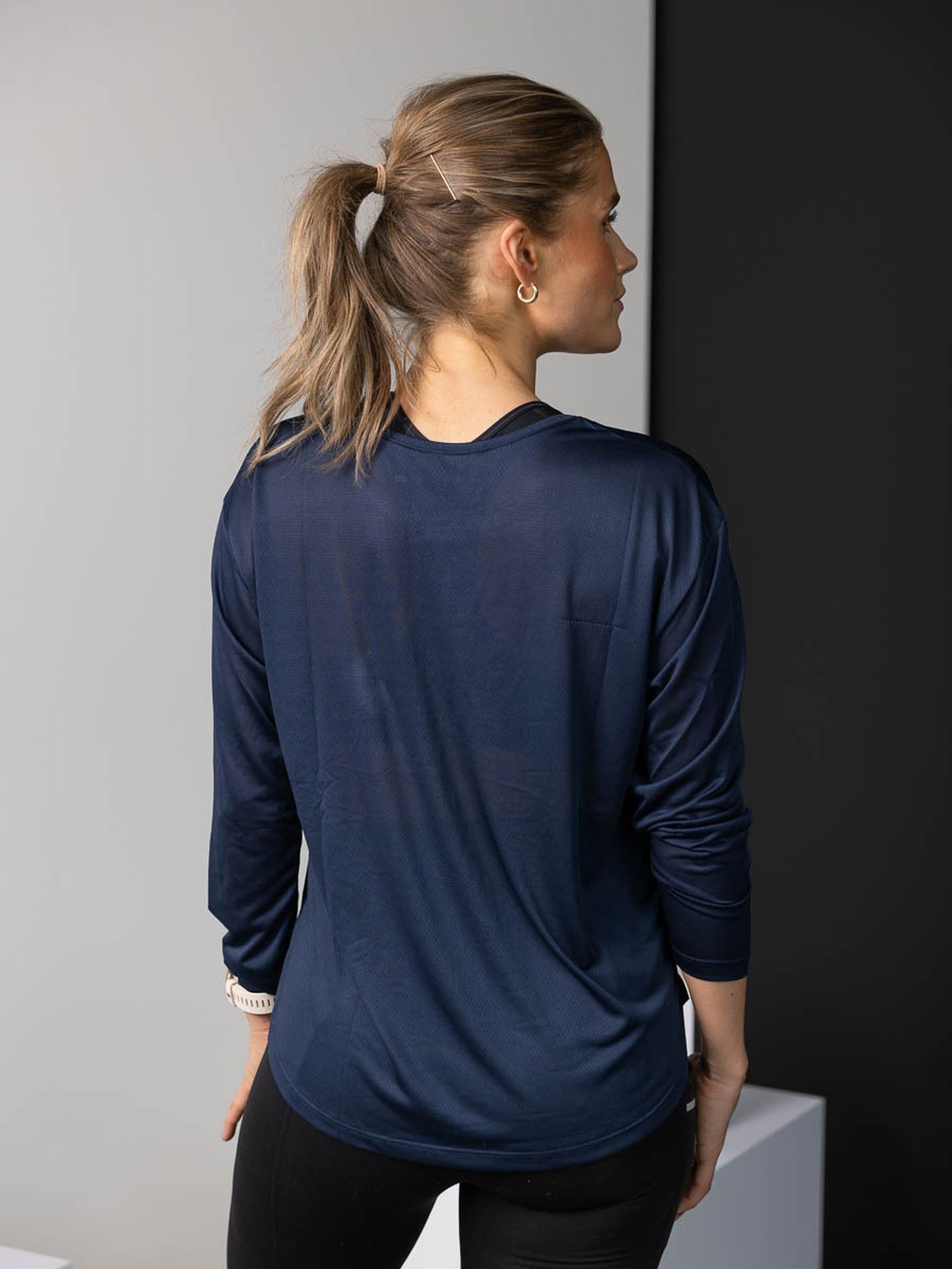 Ivy Loose Long Sleeve