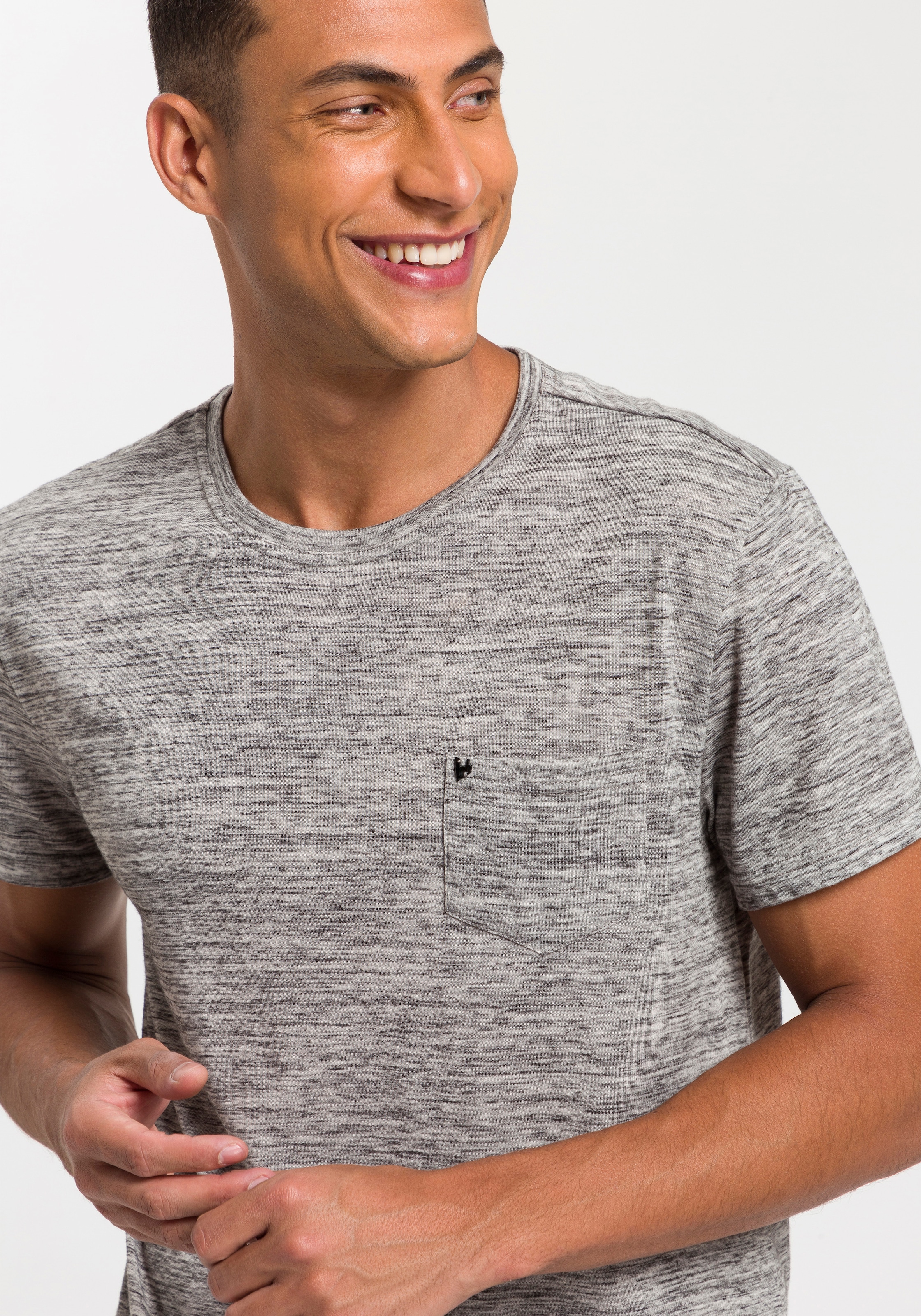 Bruno Banani T-Shirt , Kurzarm,  Slim Fit,  unifarben,  Rundhalsausschnitt
