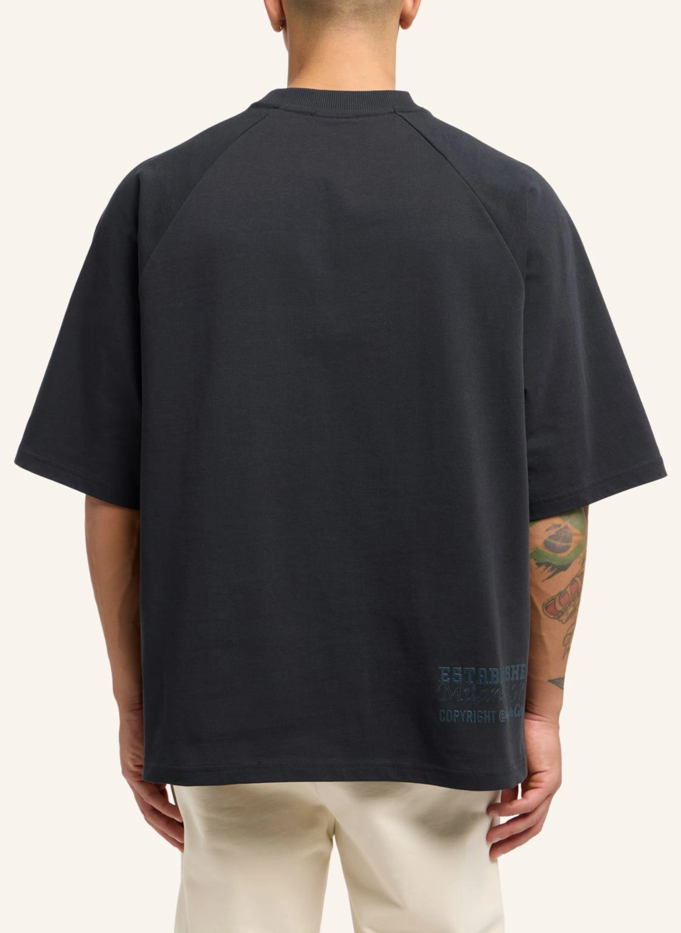 CARLO COLUCCI Oversize T-Shirt - La Famiglia DONEVSKI