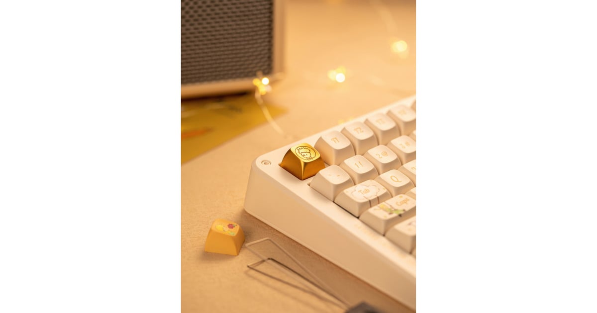 IqunixZX75 Sunset Ponder Wireless Mechanical Keyboard, gaming toetsenbord  (Lichtgeel, US lay-out, Gateron Red, RGB leds, 75%, Hot-swappable, Double-shot PBT, 2.4GHz | Bluetooth 5.1 | USB-C)