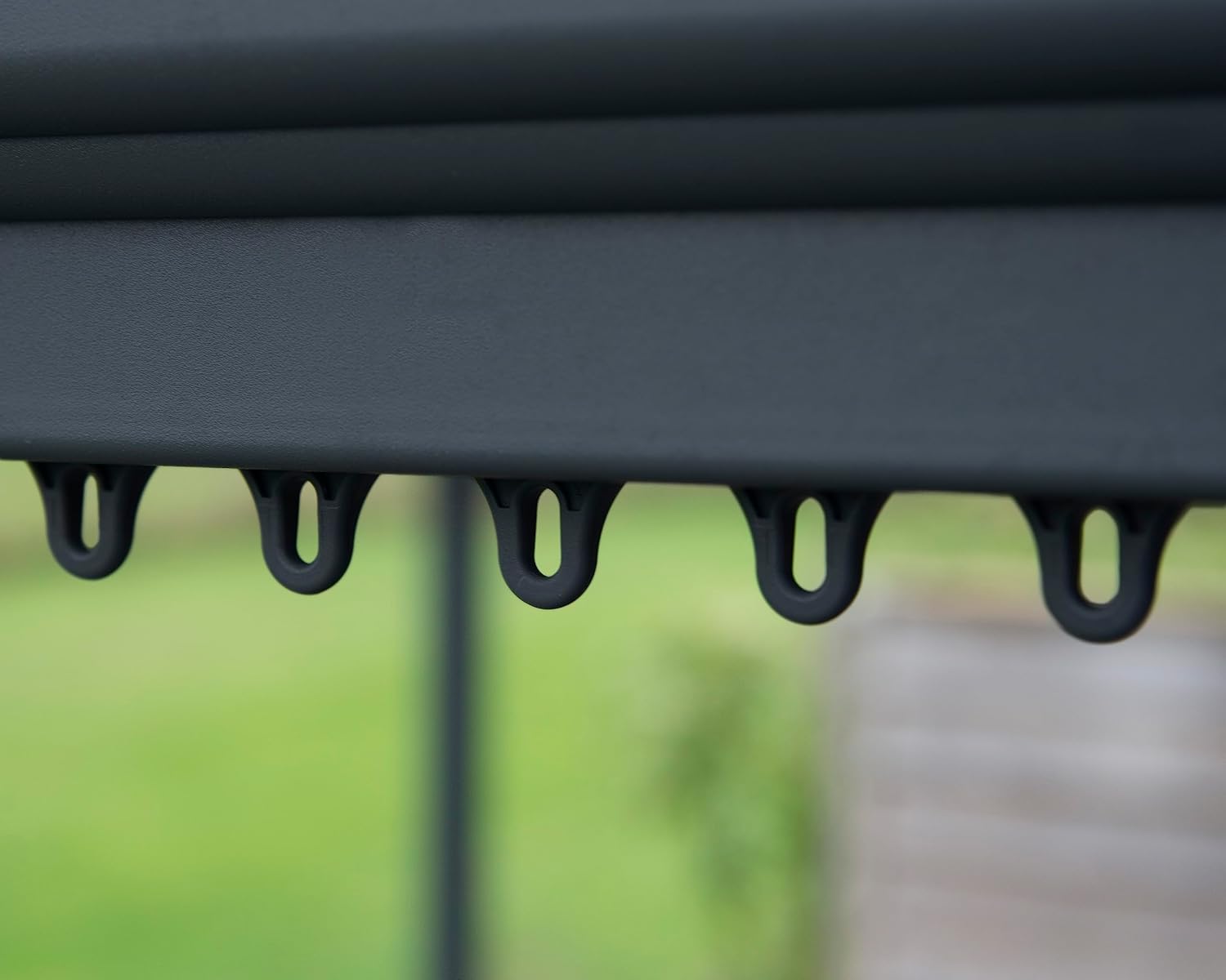 Palram Canopia Milano 3000 Gartenpavillon: Höchst Widerstandsfähiger Und Flacher Hardtop Pavillon Robuste Aluminiumkonstruktion Mit Dach Aus Polycarbonat. Ideal Als Freistehende Überdachung.