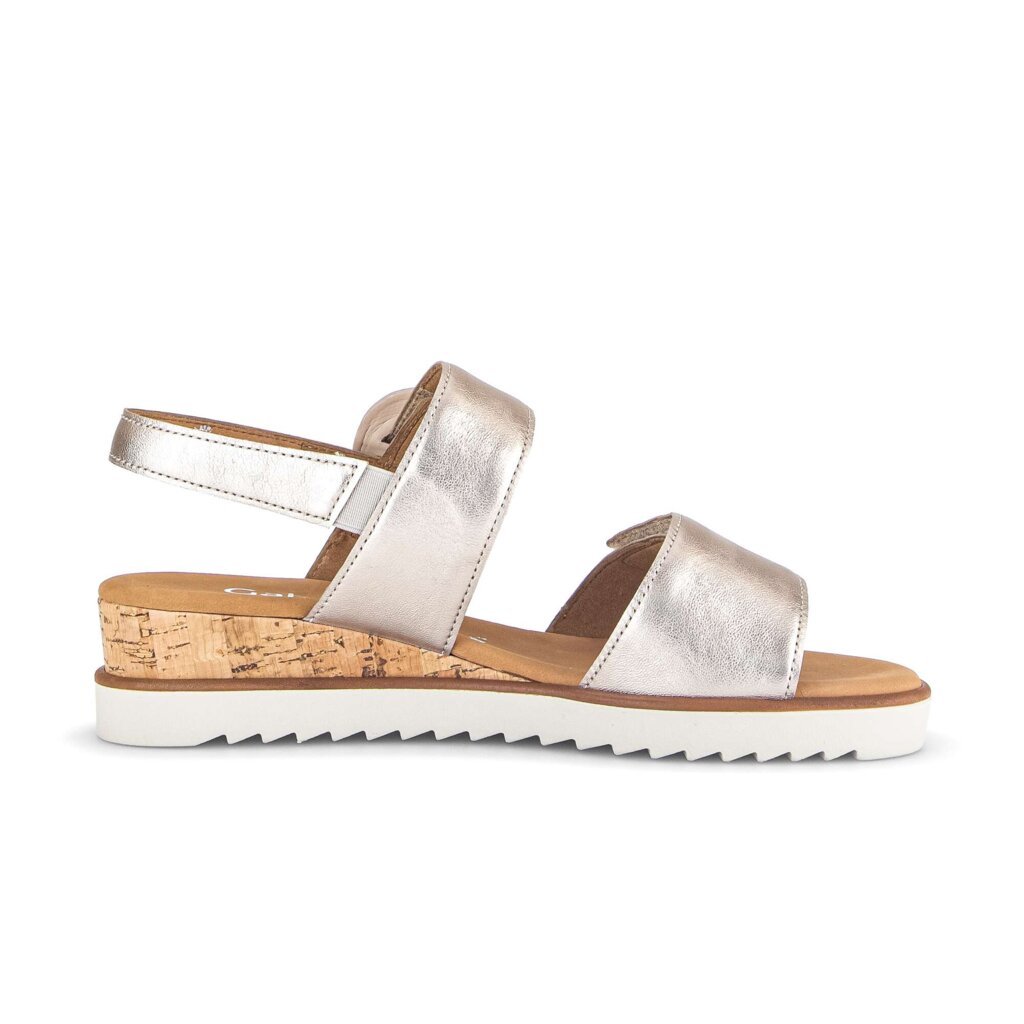Sandale met plateauzool goud