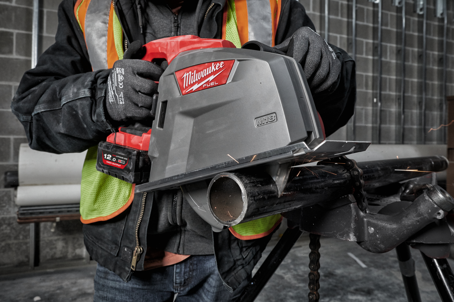 Milwaukee M18 FMCS66-802C 18V Li-ion accu cirkelzaagmachine set (2x 8.0Ah accu) in koffer - 203mm
