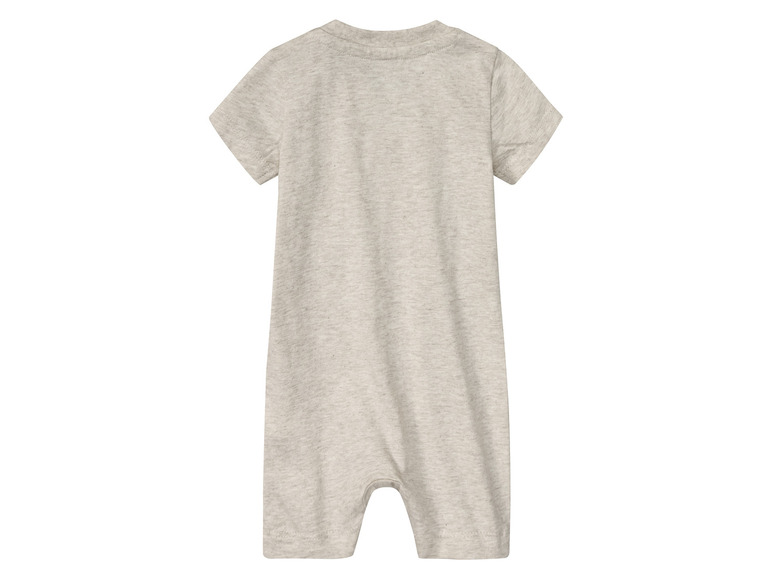 2 baby pyjama's