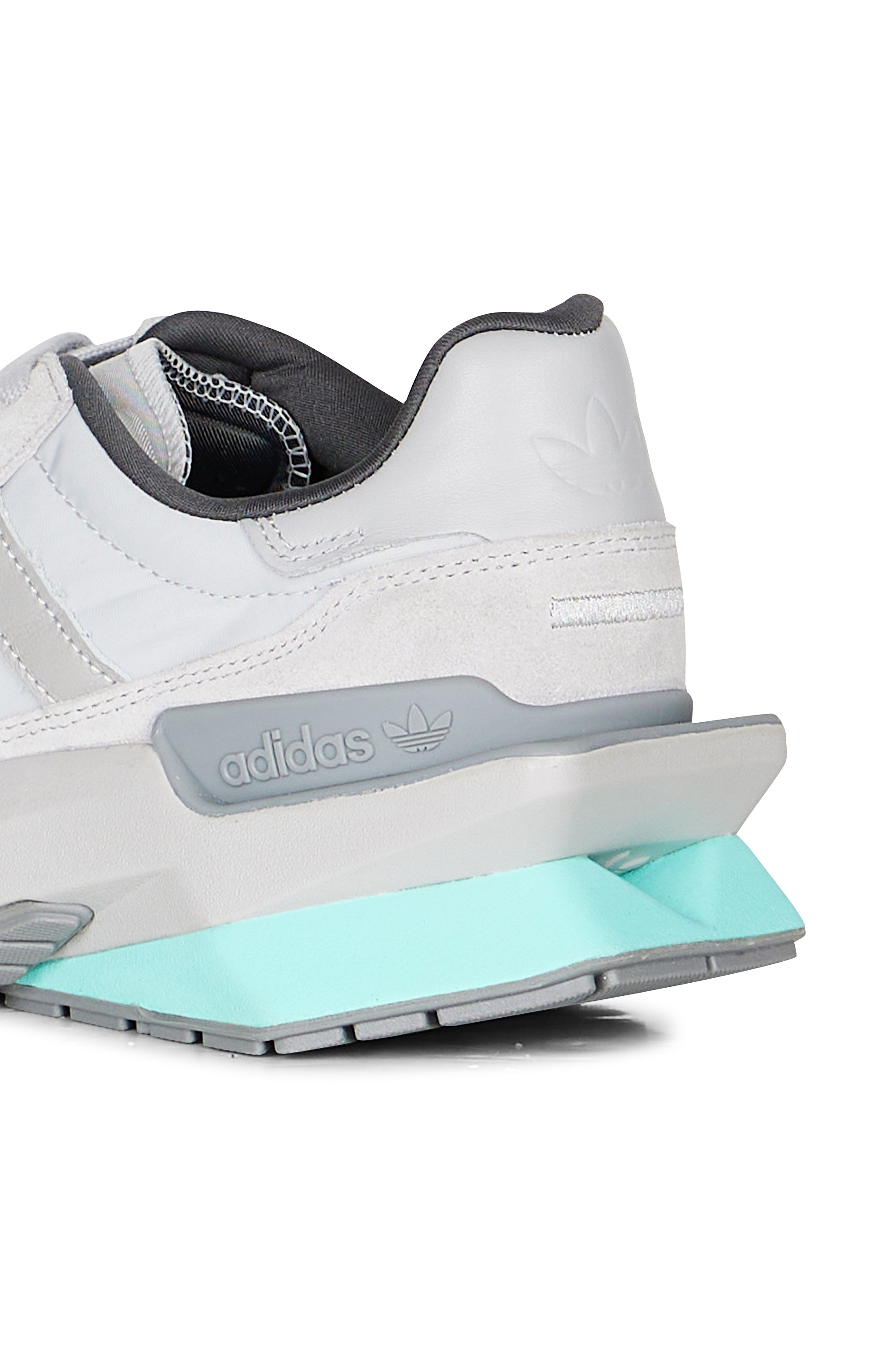ADIDAS Baskets v TREZIOD PT Gris