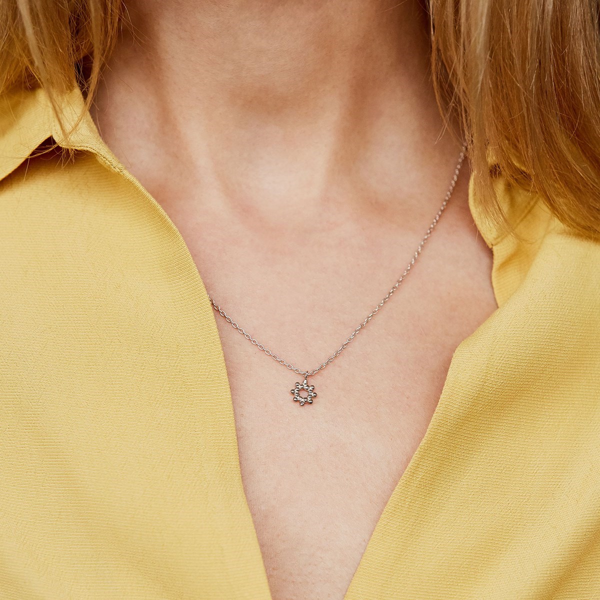 Collier en argent mini soleil