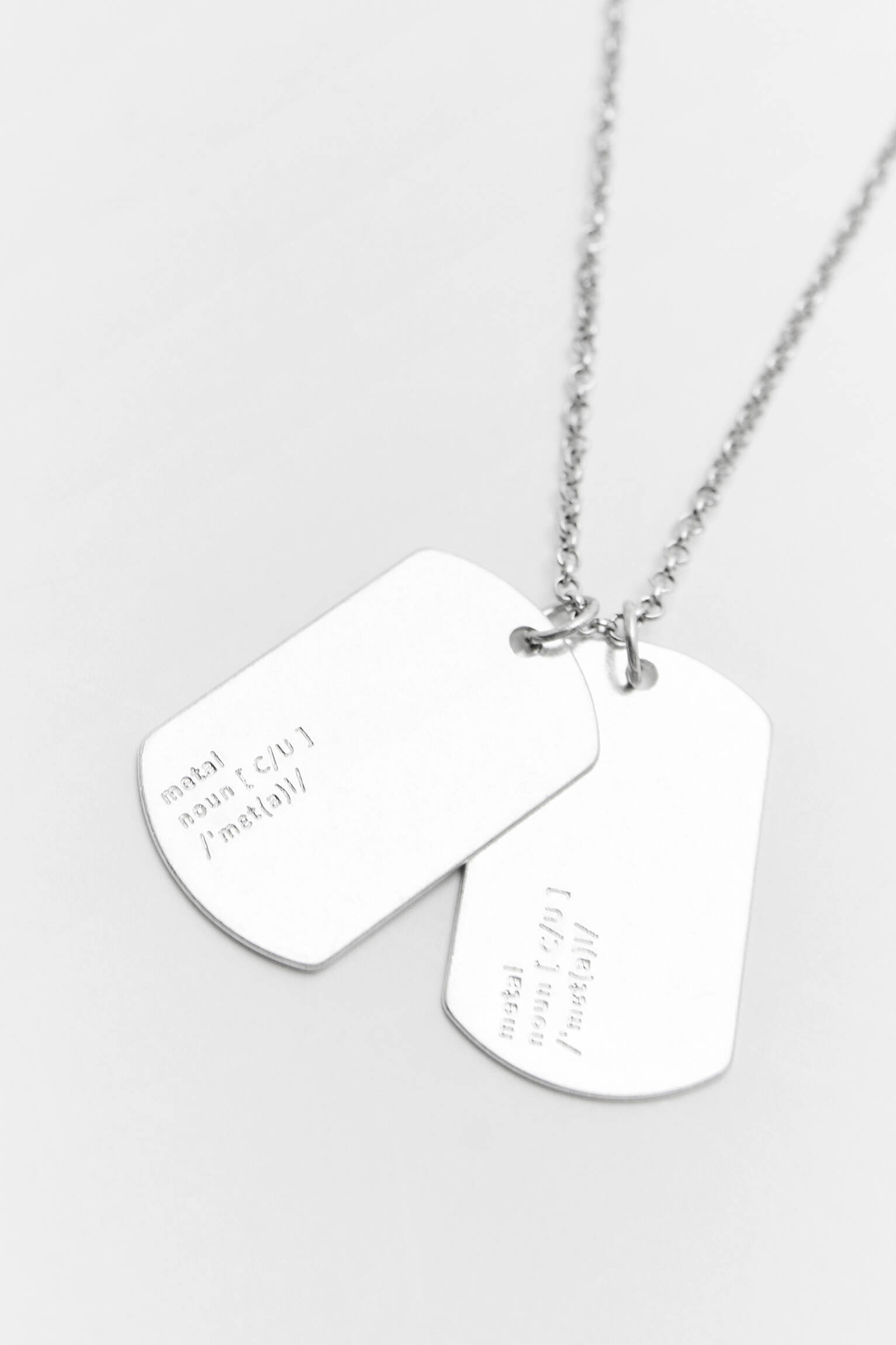 COLAR COM PLACA DE PRATA - PRATA