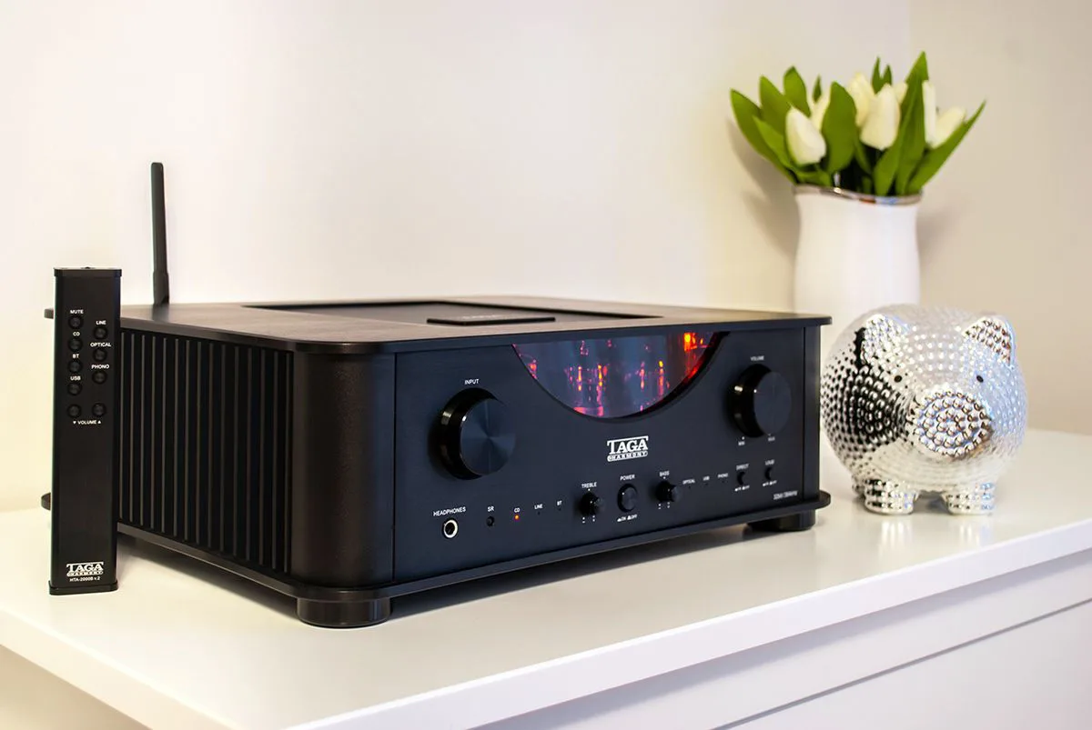 Taga Harmony HTA-2000 v.2 noir Amplis DAC