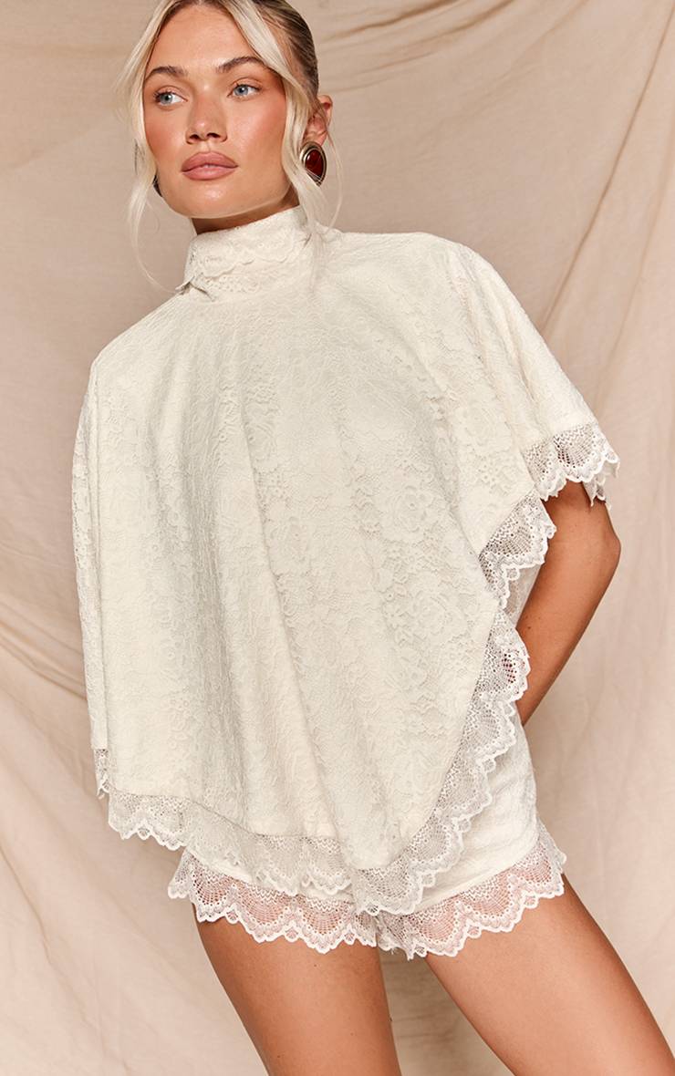 Crème Combishort Poncho En Dentelle
