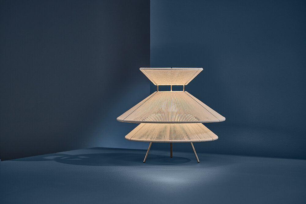 Frandsen  Kiku bordlampe, hvid - Ø35,5 cm.