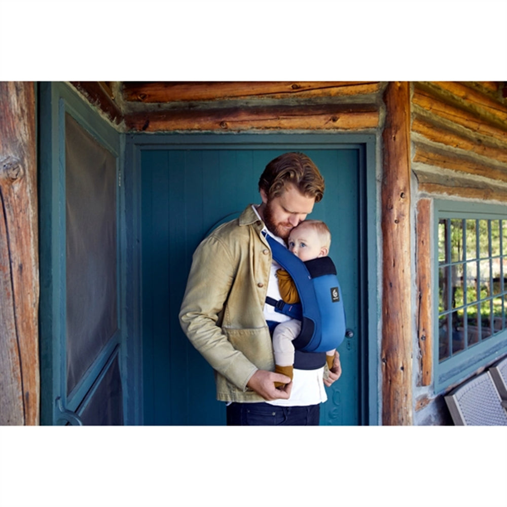 Away Bæresele Midnight Blue - Ergobaby