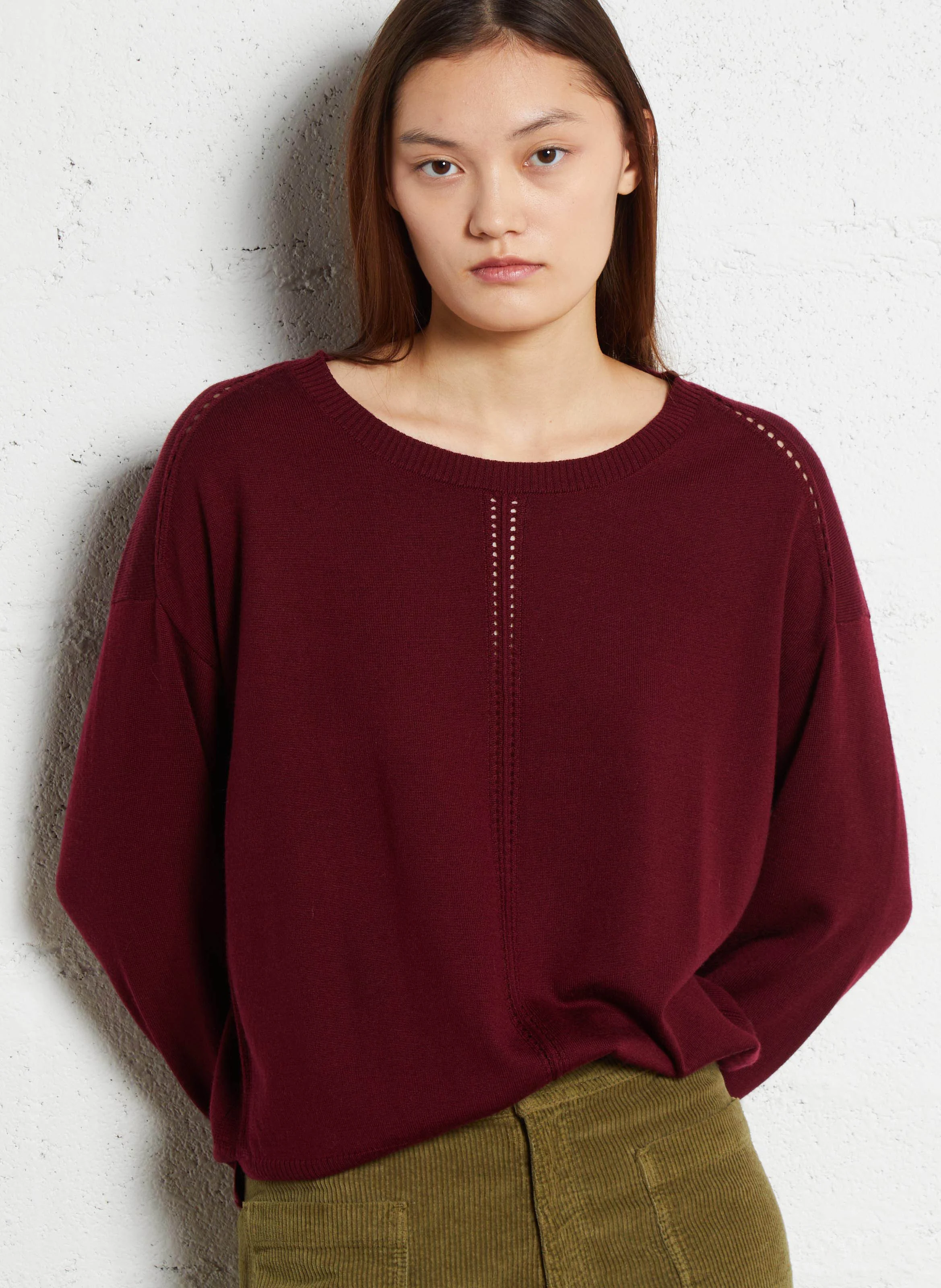 MAKINO - Pull fin col rond ajouré en laine | Rouge