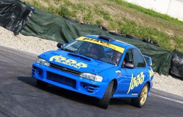Subaru Impreza fahren in Pavia als Geschenkidee