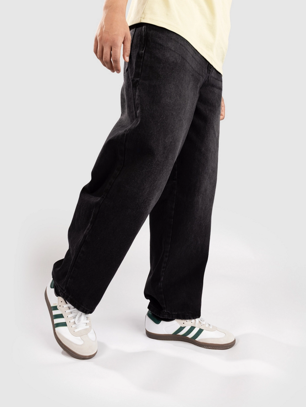 Urban Classics Tapered Heavy Ounce Baggy Jeans black washed