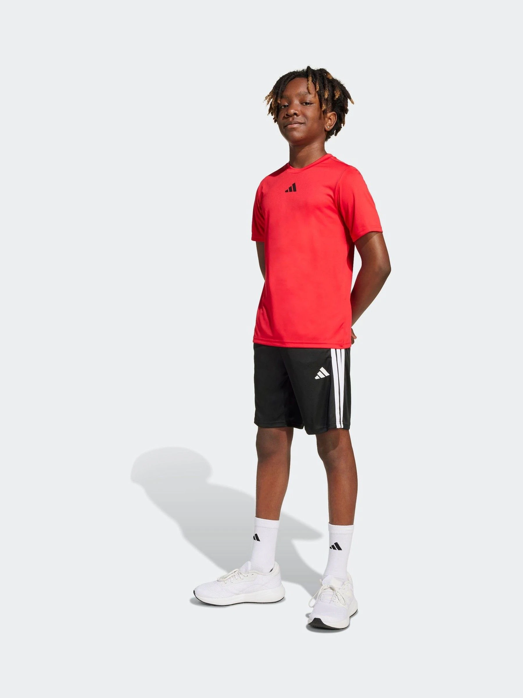 Rood - adidas Train Essentials 3-Strepen Kids T-shirt & Shorts Set