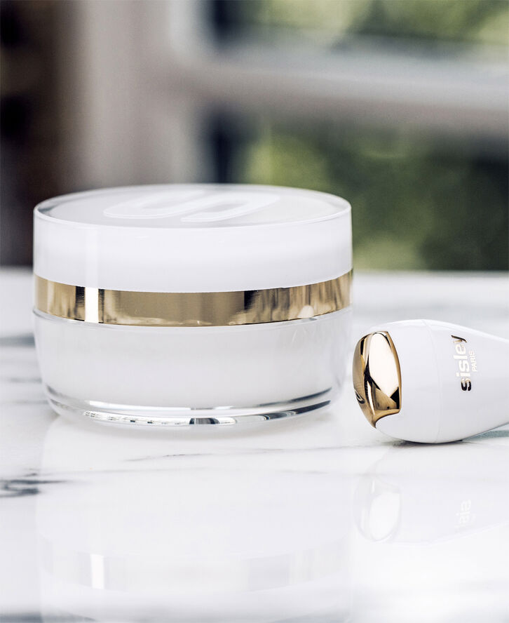 Sisley Sisleÿa L'Intégral Anti-Âge Eye & Lip Contour Cream