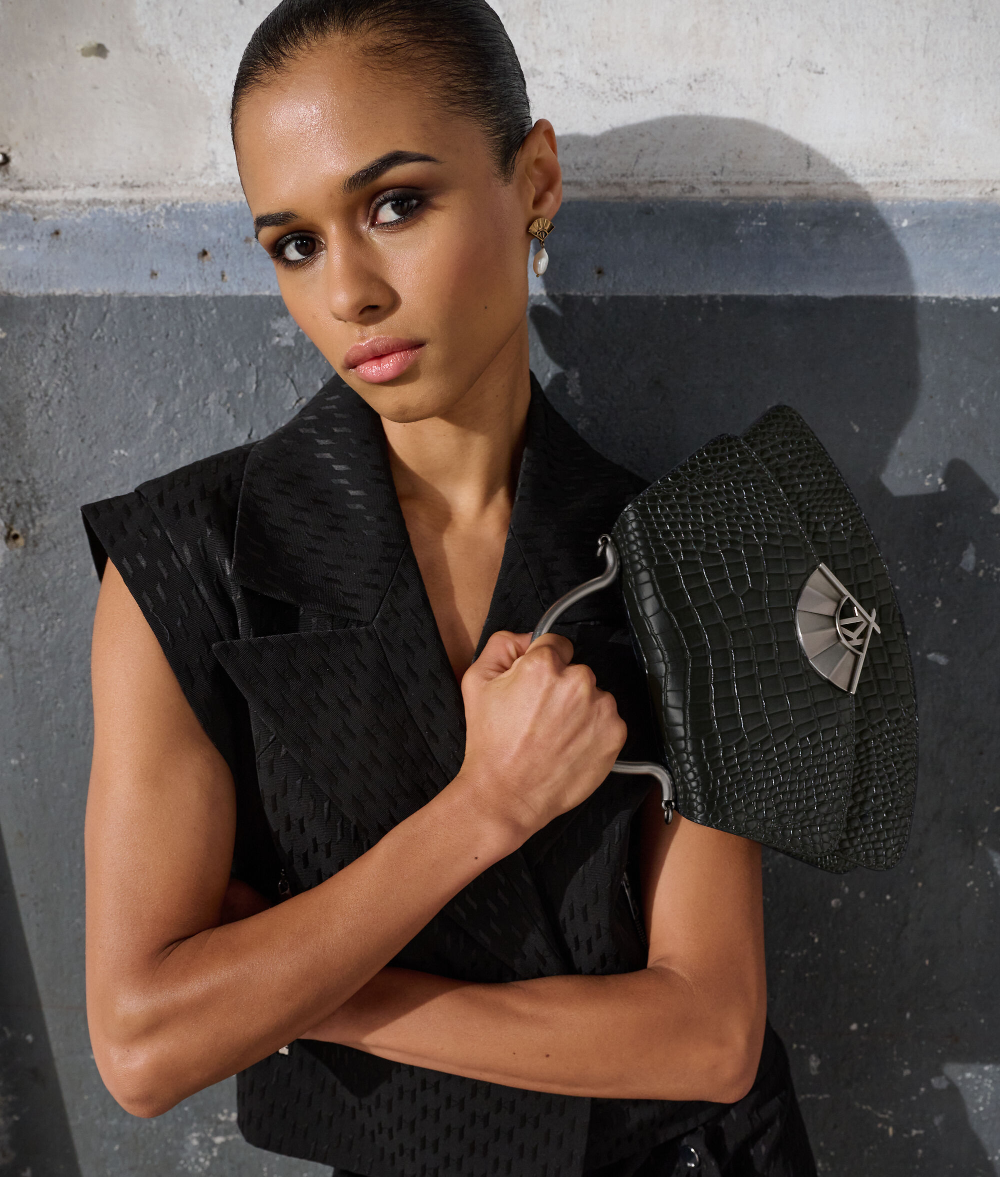 PETIT SAC BANDOULIÈRE EFFET CROCO À MOTIF ÉVENTAIL K/ARCHIVE