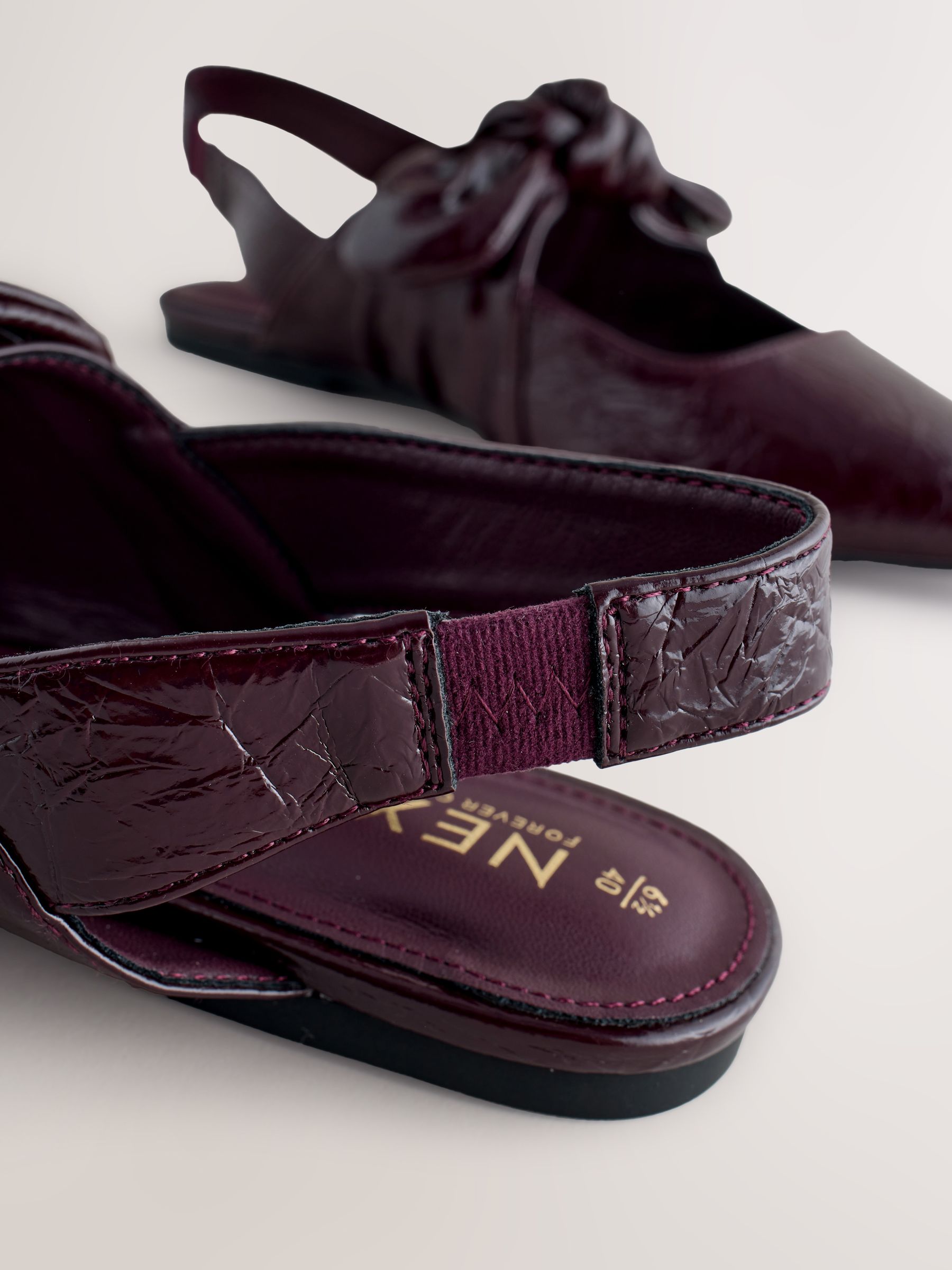 Bordeauxrood - Forever Comfort® platte schoenen met strik, spitse neus en hielbandje