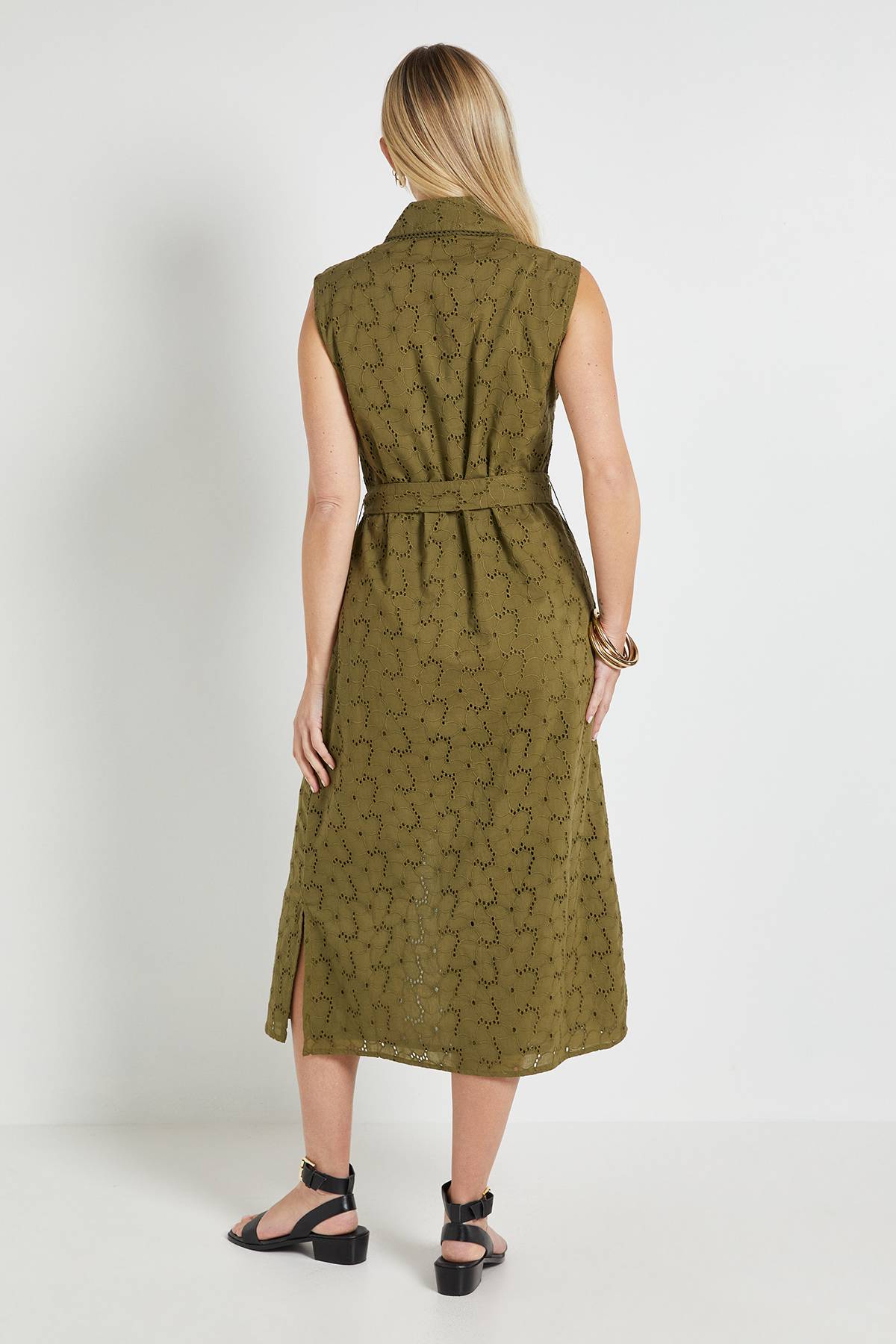 Wallis Robe Midi Brodée Petite Pour L'été