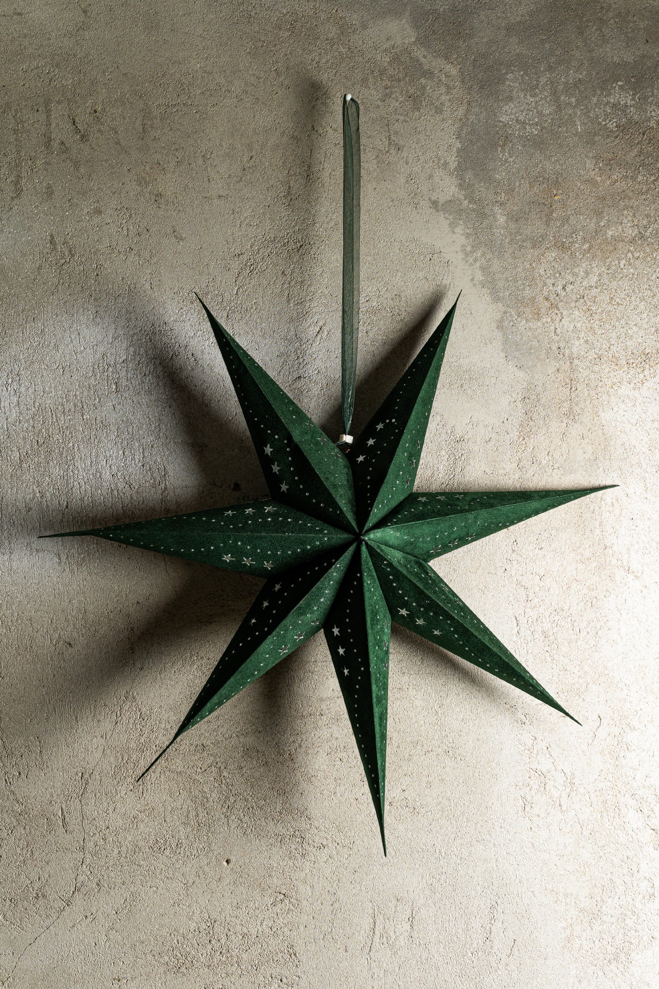 Papierlampe Stern 'Uranos', grün, Ø 75 cm, H 17 cm von fischer's lagerhaus