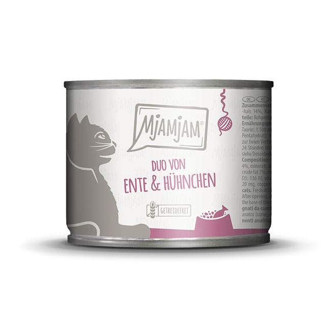 DUO von zarter Ente & saftigem Hühnchen an Möhrchen