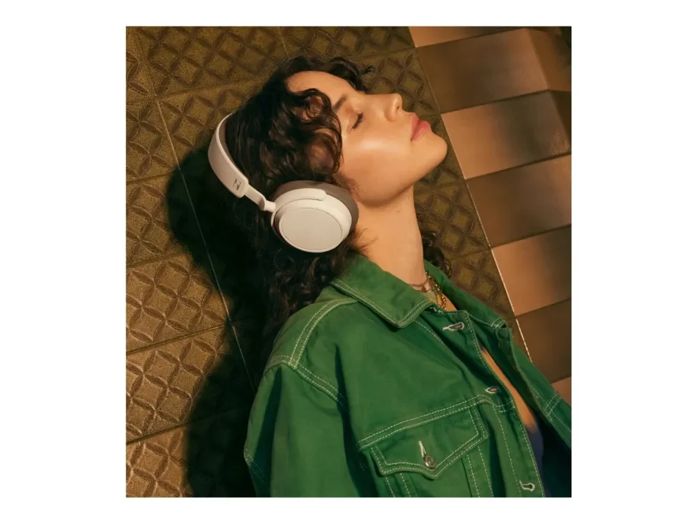 Sennheiser - ACCENTUM Plus Wireless Hvid