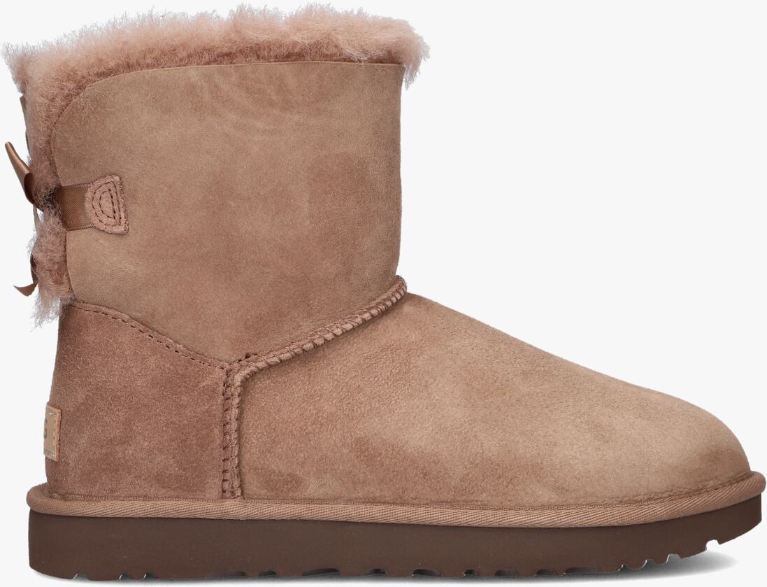 bruine ugg vachtlaarzen classic mini baily bow