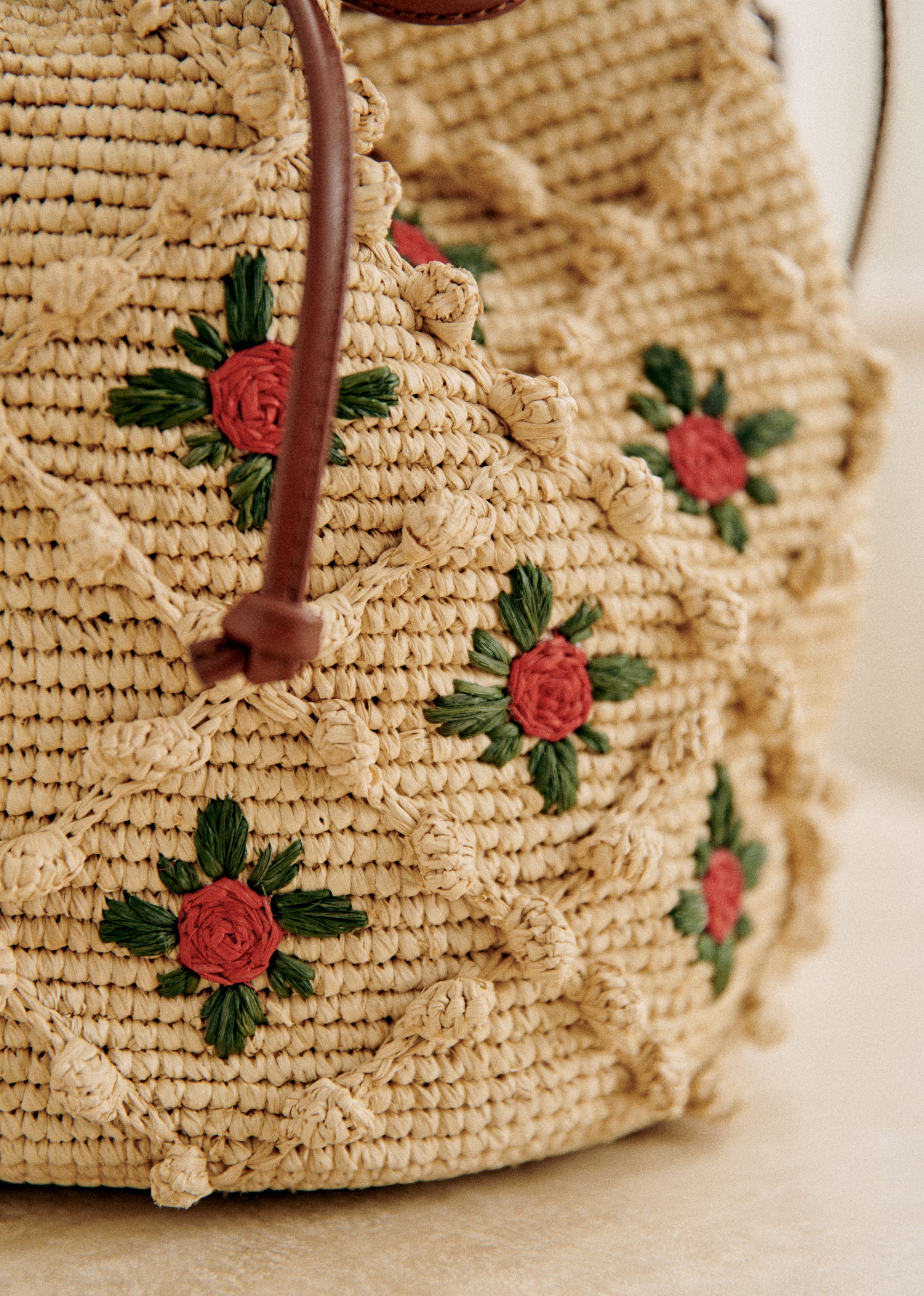 Bourse Farrow - Raphia broderie fleurs rouge multi - SACS/NEW SACS Nos Paniers 5906402