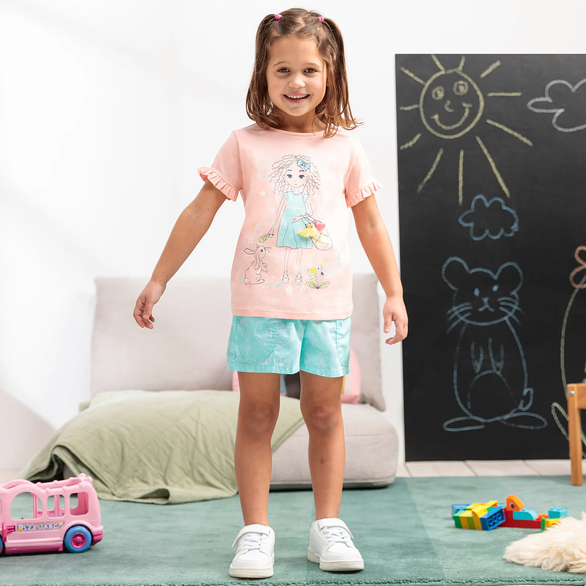 Mädchen-Shorts mit Erdbeer-Muster, mit Gürtel