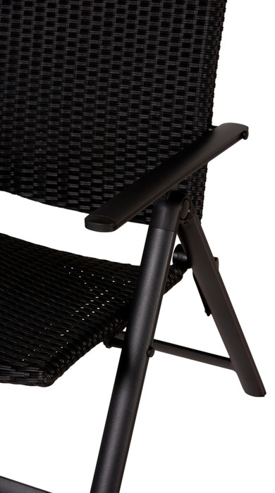 Havestol i sort aluminium og rattan