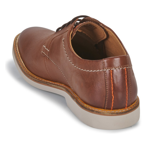 Clarks - ATTICUS LTLACE - Marron