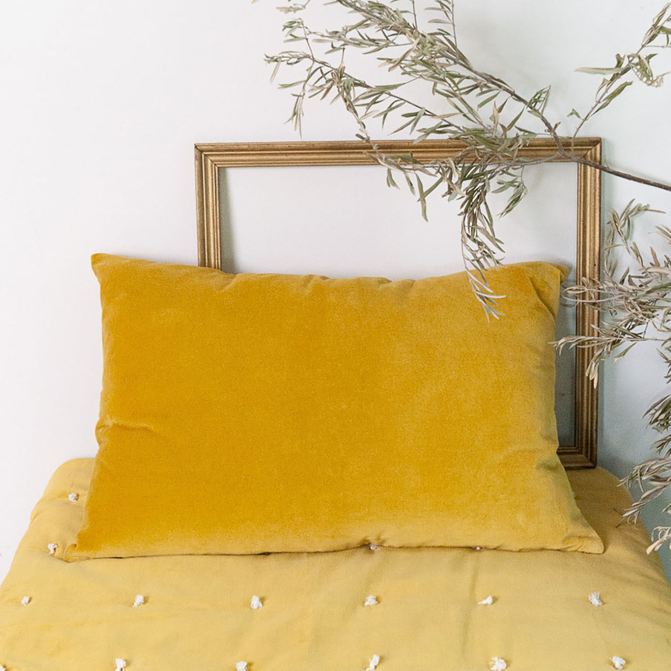 En Fil d'Indienne Grande housse de coussin Vague velours jaune - 50x75 cm