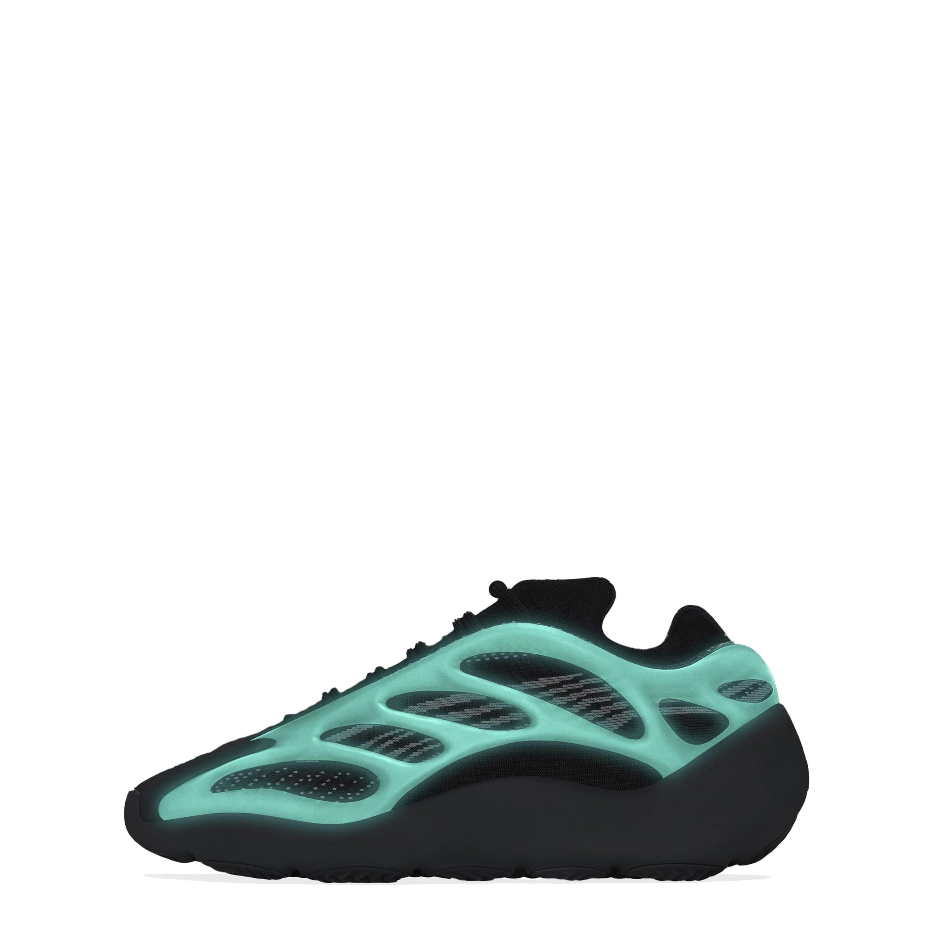 Yeezy Boost 700 V3 Sneakers