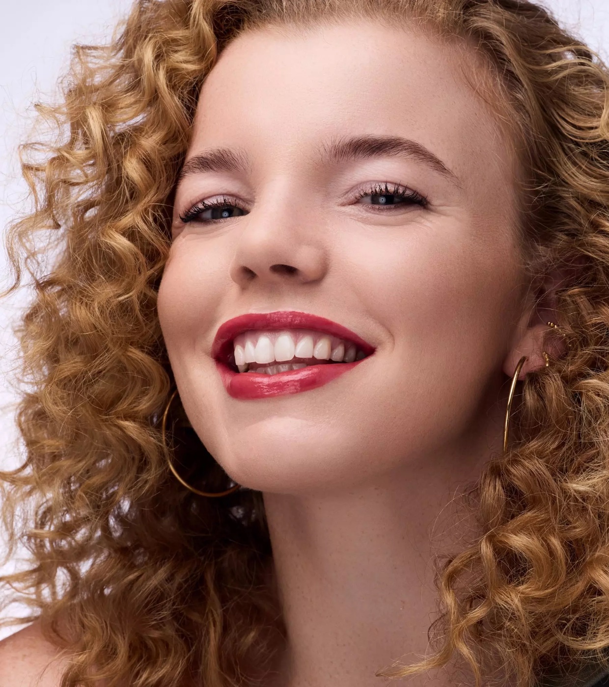 Catrice - Glass Like Dewy Batom - 030: Happy Lips, Happy Life
