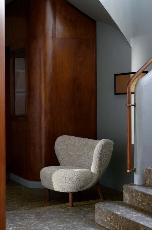 &tradition Little Petra VB1 fauteuil walnoot, Karakorum 003