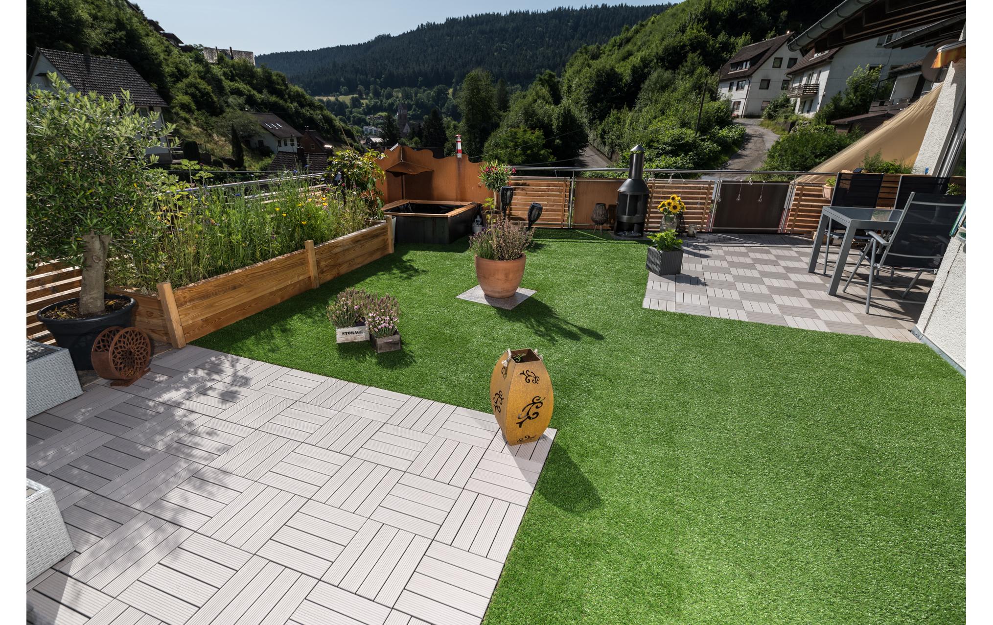Balkon-& Terrassenplatten Rasen 30 x 30, 11 Stk.Kunstrasen Bodenplatte