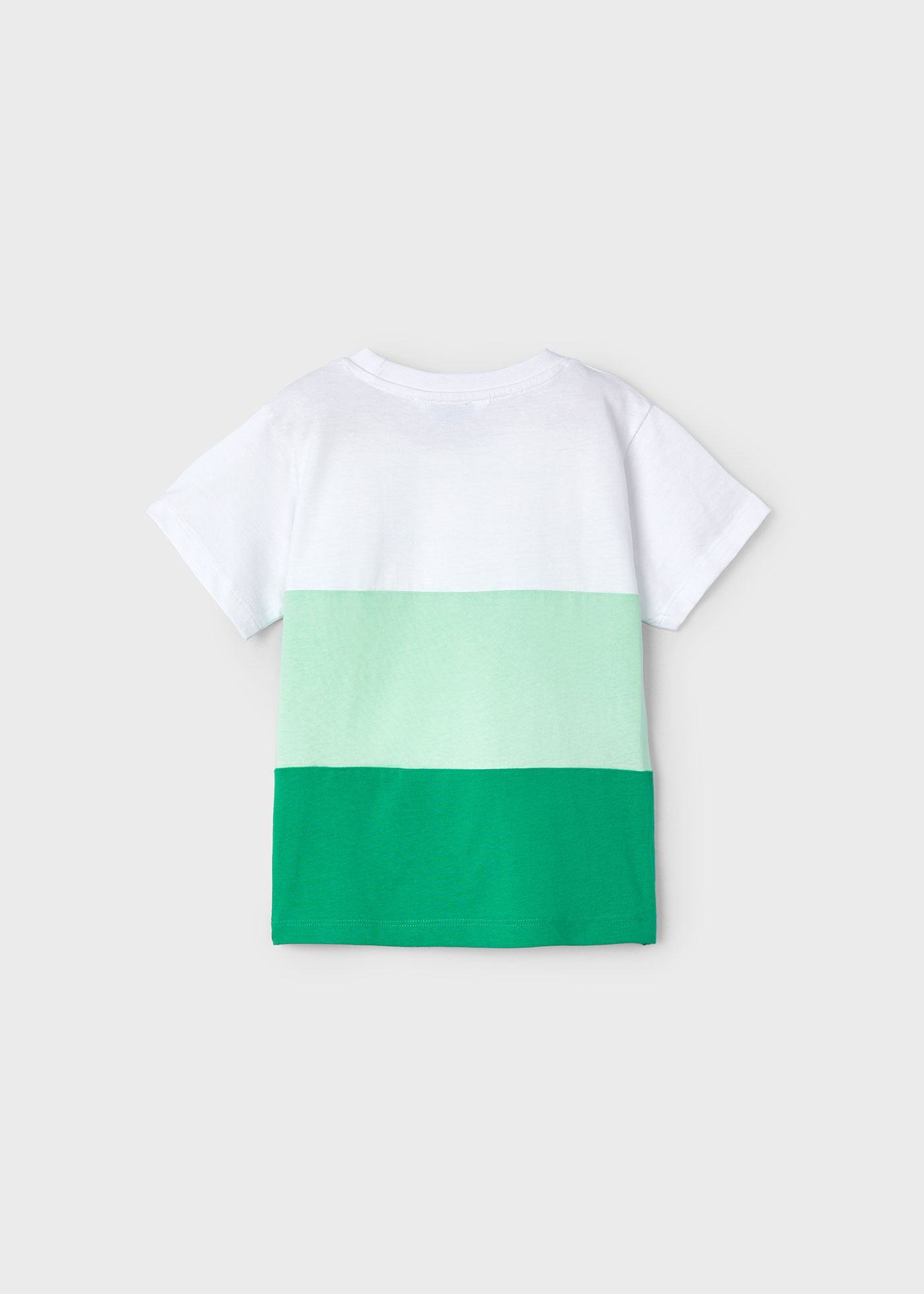 Conjunto de 2 camisetas Better Cotton para meninos, brancas.
