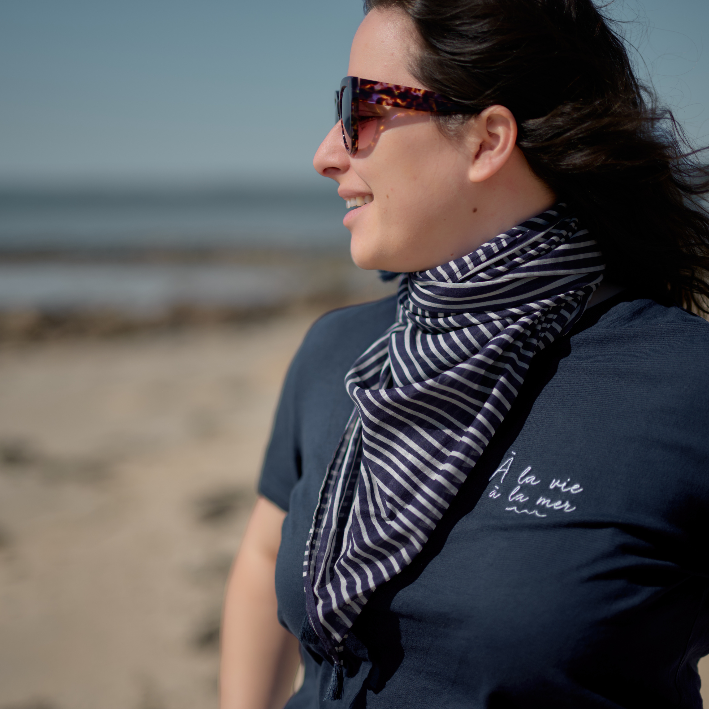 Foulard Pompon Rayé Ivoire Marine