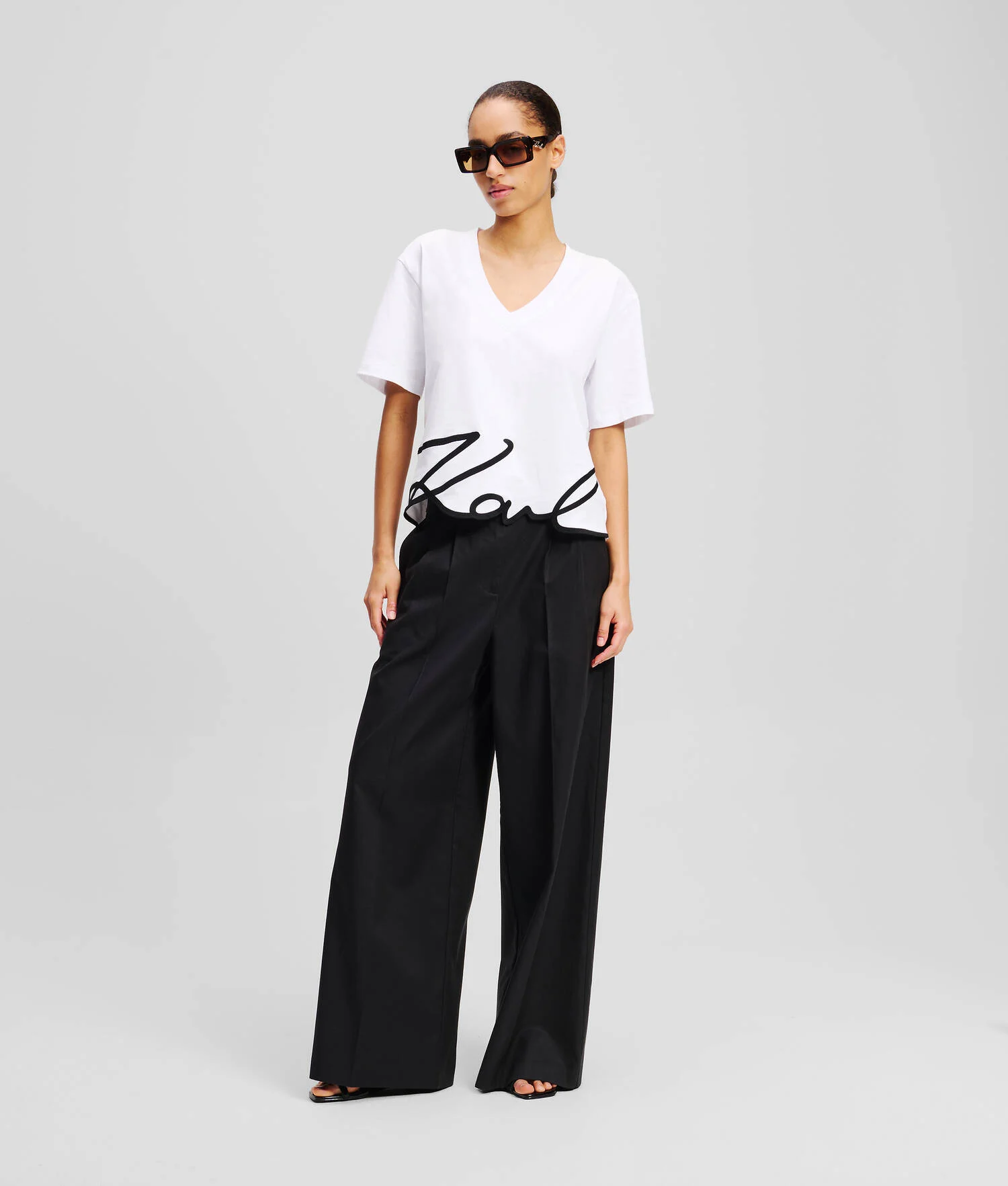 T-SHIRT COL EN V KARL SIGNATURE - Blanc