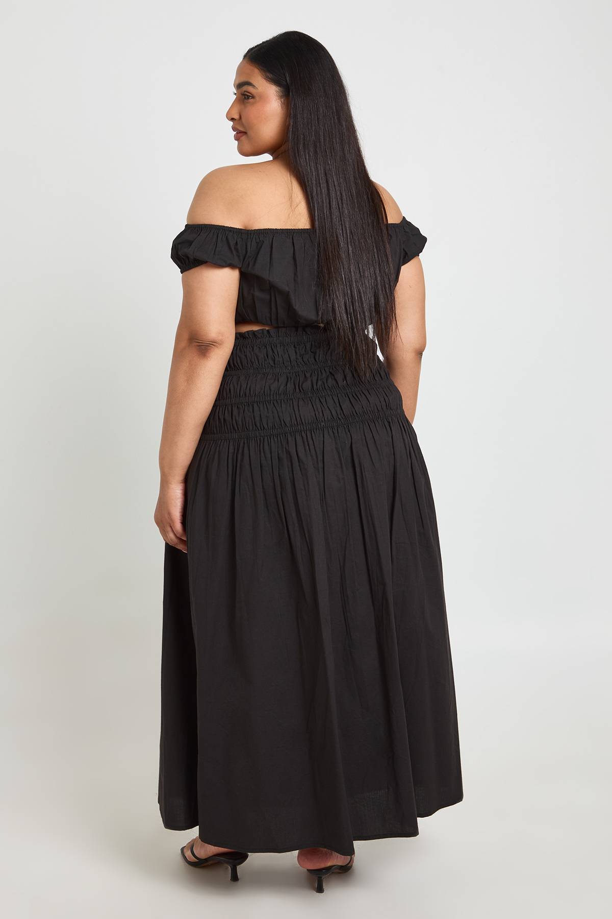 boohoo Ensemble Grande Taille Haut Bardot Et Jupe En Popeline De Coton