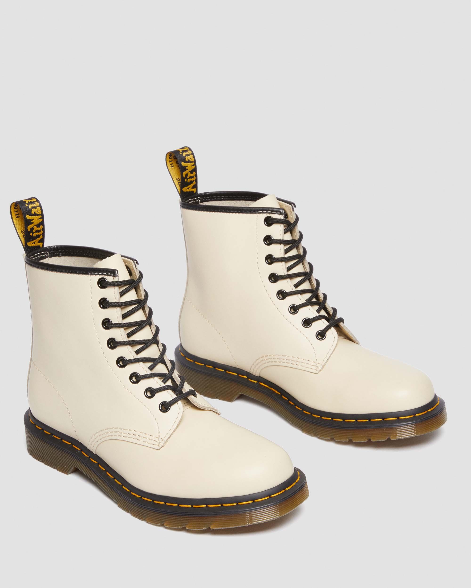 1460 Smooth Leather Lace Up Boots