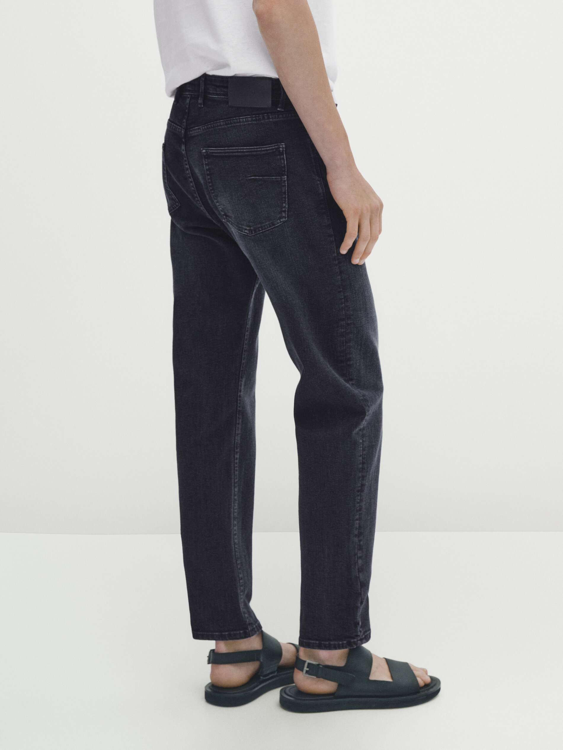 Calça vaqueira slim fit azul e preta - INDIGO