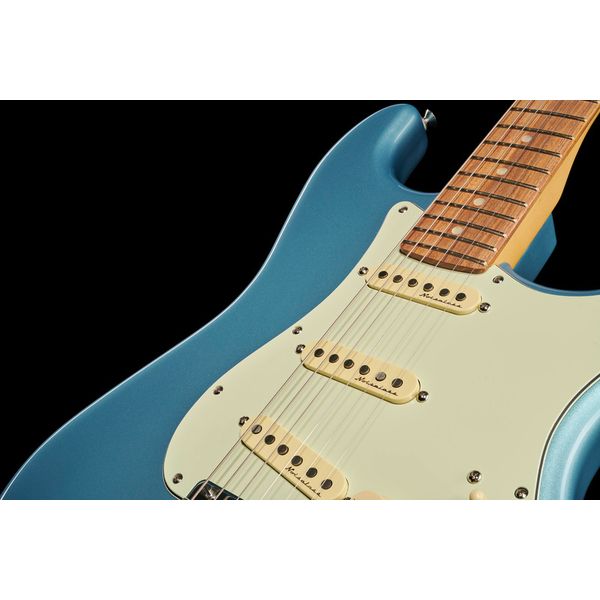 Fender Player Plus Strat Opal Spark