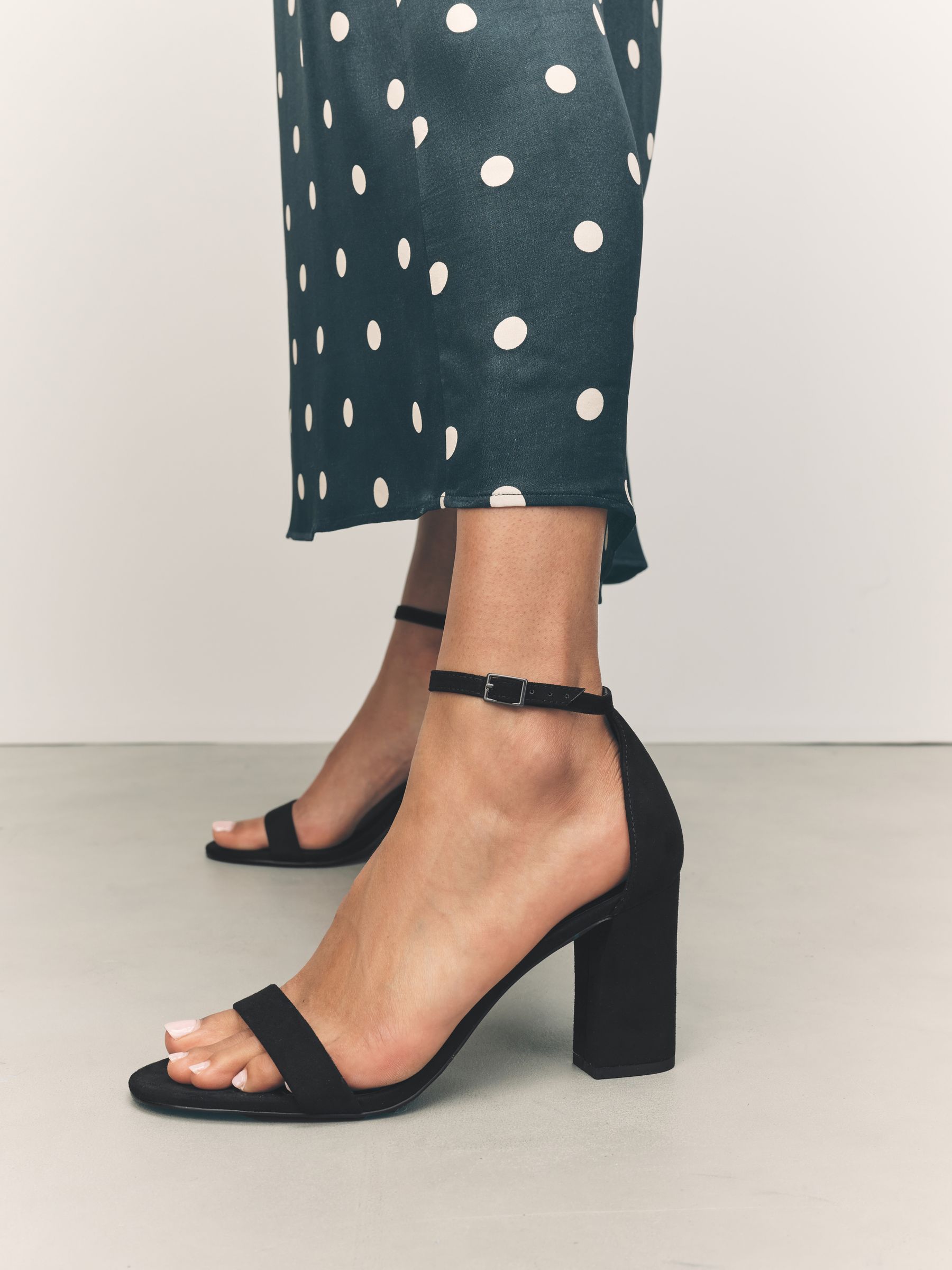 Zwart - Sandalen met blokhak