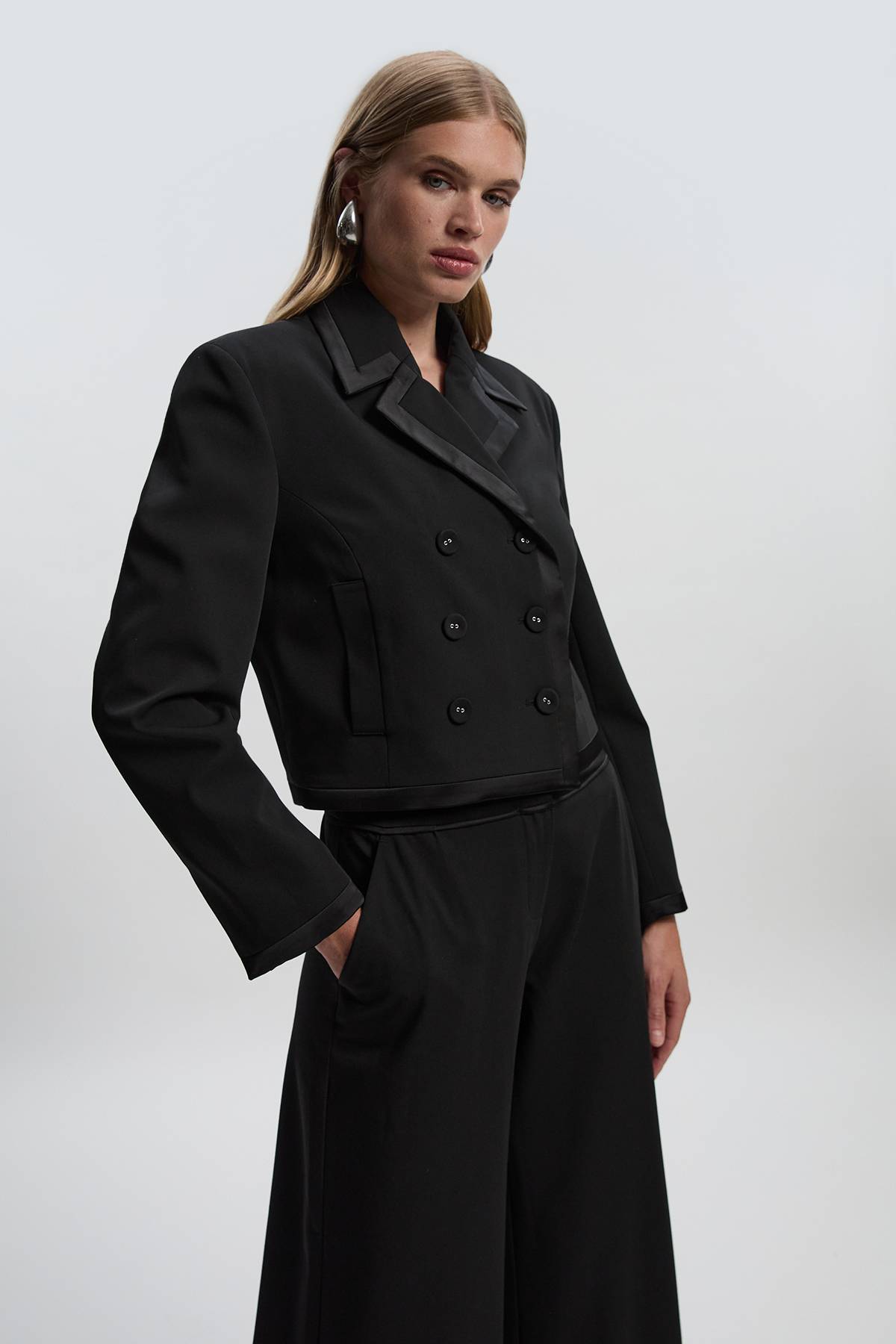 KarenMillen Veste de Smoking Cintrée à Double Boutonnage Sur Mesure