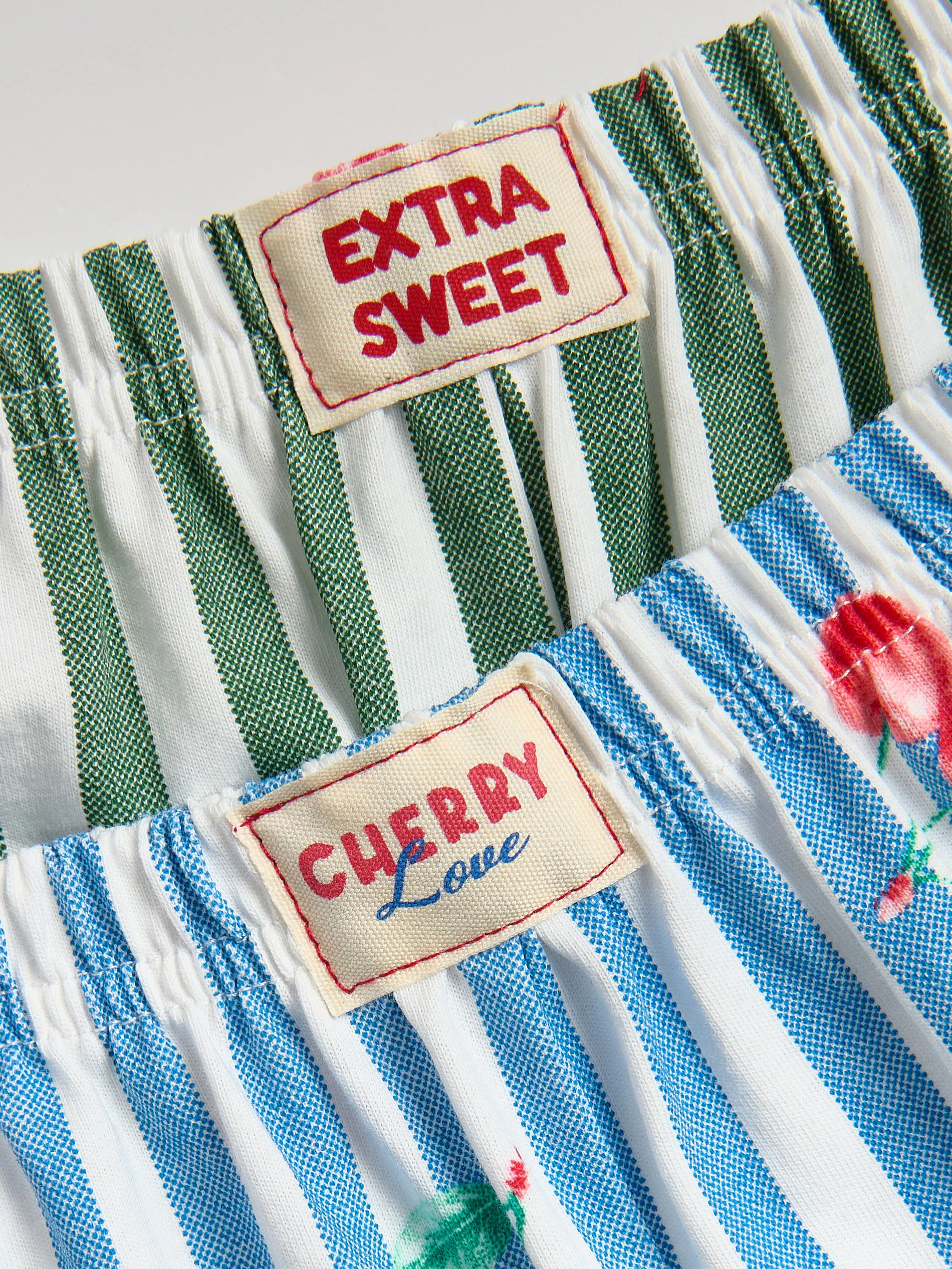 Gestreifte Shorts
