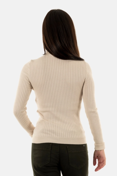 pull hiver only karol pumice stone