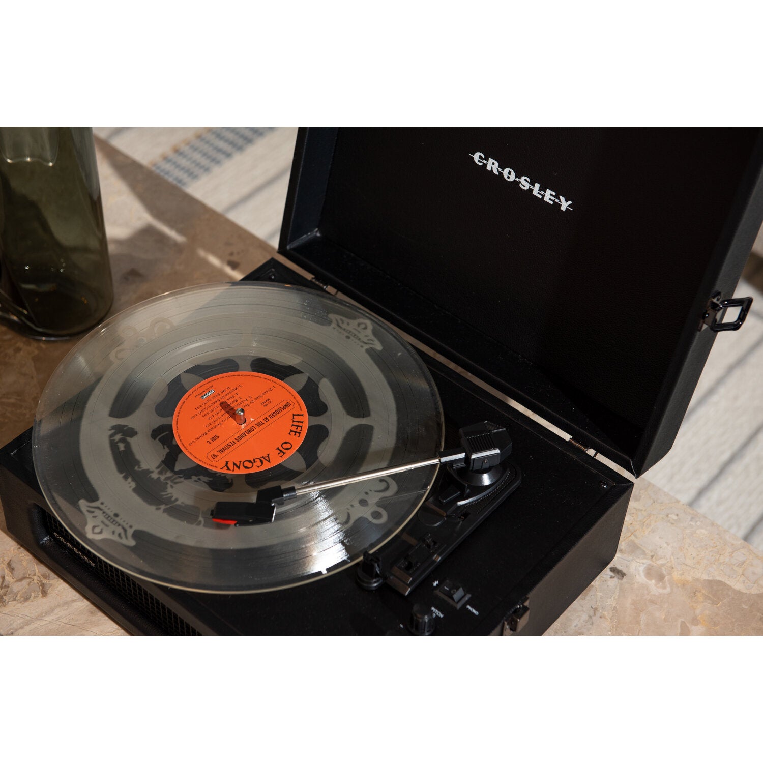 Crosley CR8017B-BK Voyager Black platenspeler met Bluetooth